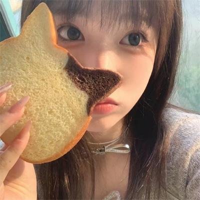 我的女友比我帅海报